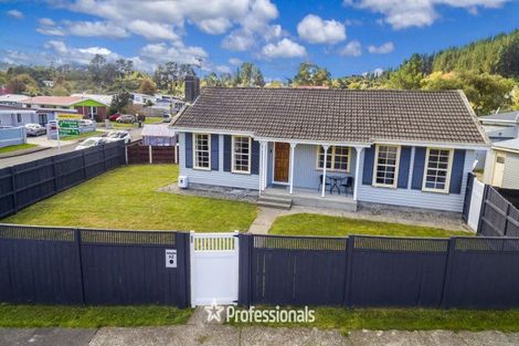 Photo of property in 62 Hillside Drive, Maoribank, Upper Hutt, 5018