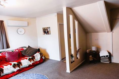 Photo of property in 4/162 Onewa Road, Northcote, Auckland, 0627