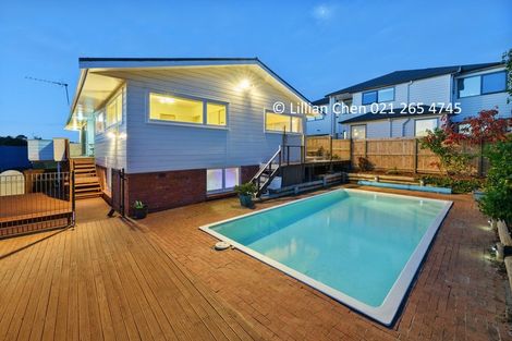 Photo of property in 18 Gregory Place, Mount Roskill, Auckland, 1041