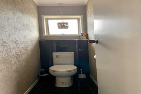 Photo of property in 317 Shakespeare Street, Leamington, Cambridge, 3432