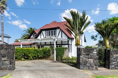 Photo of property in 41 Quadrant Road, Onehunga, Auckland, 1061
