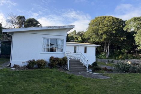 Photo of property in 13a Seaview Road, Marfell, New Plymouth, 4310