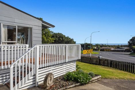 Photo of property in 1 Western Close, Matata, Whakatane, 3194