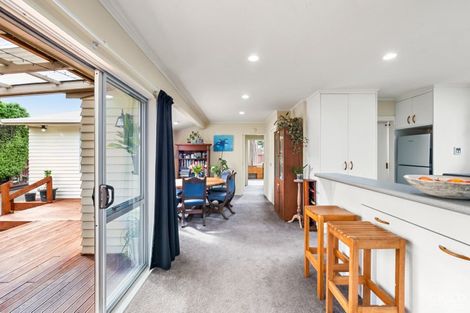 Photo of property in 4 Speargrass Grove, Timberlea, Upper Hutt, 5018