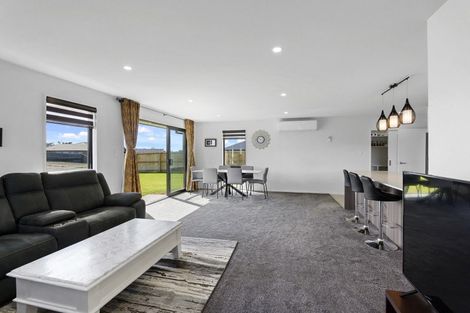 Photo of property in 39 Suffolk Drive, Kirwee, 7571