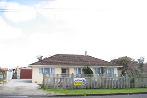 Photo of property in 28 Takiroa Street, Urenui, 4375