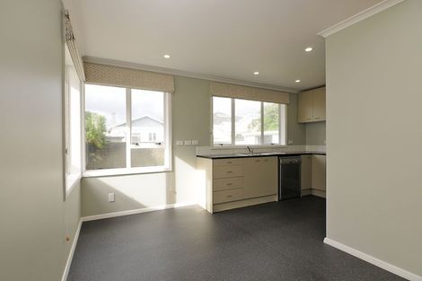 Photo of property in 2 Collins Street, Petone, Lower Hutt, 5012