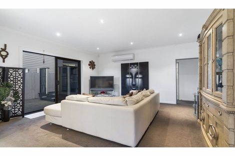 Photo of property in 7 Montanez Drive, Flat Bush, Auckland, 2019