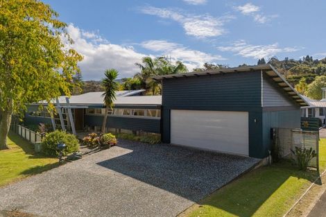 Photo of property in 13 Parkland Place, Whitianga, 3510