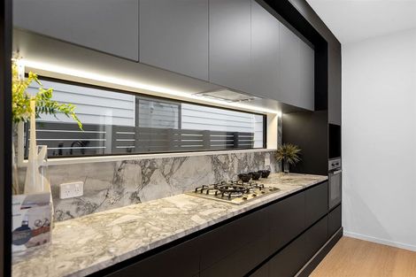 Photo of property in 7/5 Lemon Grove Lane, Greenhithe, Auckland, 0632