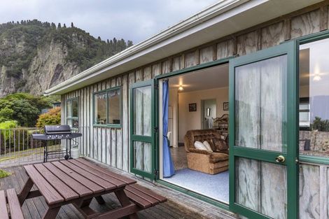 Photo of property in 25 Hinekapi Terrace, Kuratau, Turangi, 3381