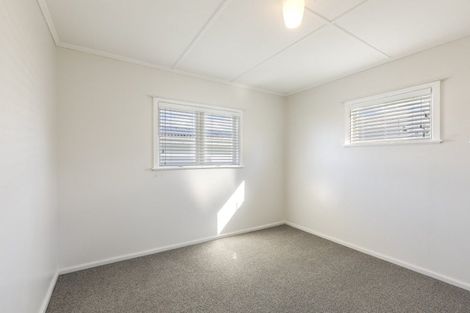 Photo of property in 11 Hillary Crescent, Maraenui, Napier, 4110
