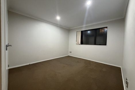 Photo of property in 43 Redoubt Road, Goodwood Heights, Auckland, 2105