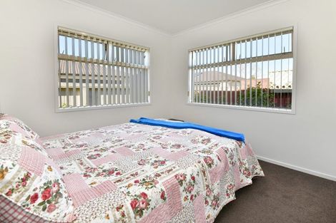 Photo of property in 43a Doment Crescent, Orewa, 0931