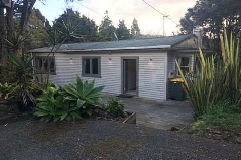 Photo of property in 7 Victory Road, Laingholm, Auckland, 0604