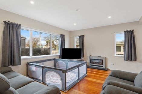 Photo of property in 75 Queen Street West, Levin, 5510