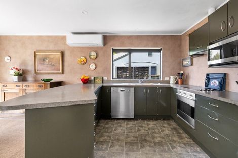 Photo of property in 16a Brookvale Road, Havelock North, 4130