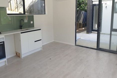 Photo of property in 111a Woodglen Road, Glen Eden, Auckland, 0602