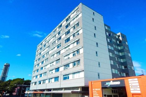 Photo of property in Cube Apartments, 3a/242 Taranaki Street, Mount Cook, Wellington, 6011