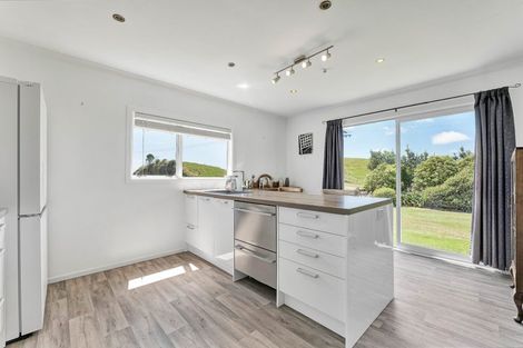 Photo of property in 282 Warea Road, Warea, New Plymouth, 4381