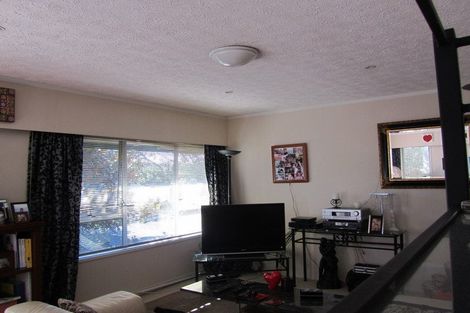 Photo of property in 1/36 Saddleback Rise, Murrays Bay, Auckland, 0630