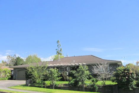 Photo of property in 17 Wychwood Crescent, Springfield, Rotorua, 3015