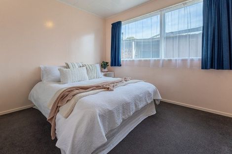 Photo of property in 13 Hicks Crescent, Waikanae Beach, Waikanae, 5036