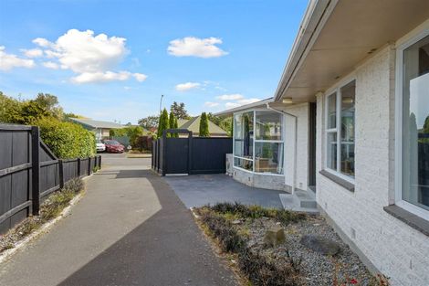 Photo of property in 35 Strathfield Avenue, Dallington, Christchurch, 8061