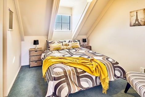 Photo of property in 6 Cleat Street, Whitby, Porirua, 5024