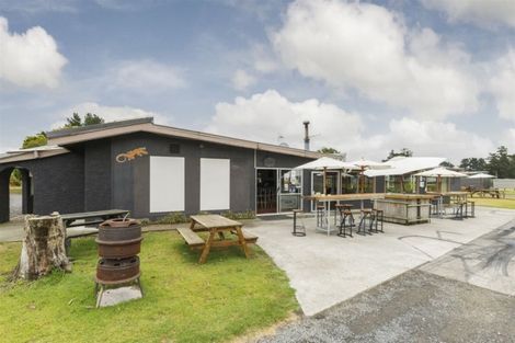 Photo of property in 63 Rangiotu Road, Himatangi, Palmerston North, 4477