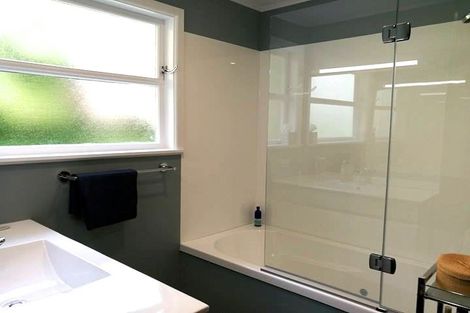 Photo of property in 74 Warwick Street, Wilton, Wellington, 6012