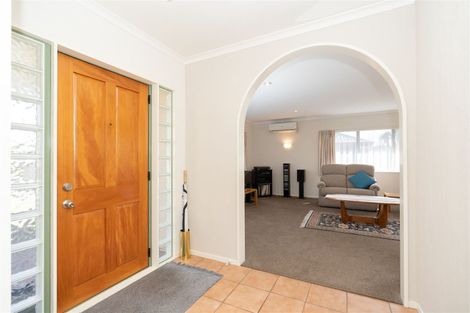 Photo of property in 26 Admiral Crescent, Flagstaff, Hamilton, 3210