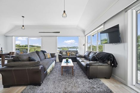 Photo of property in 47 Merril Road, Paparoa, 0571