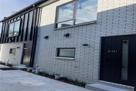 Photo of property in 4/327 Lincoln Road, Addington, Christchurch, 8024