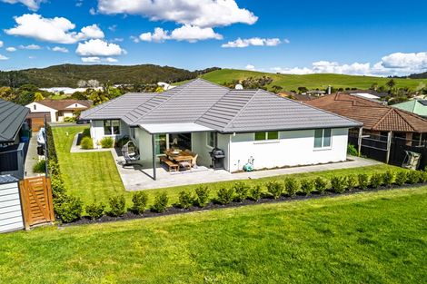 Photo of property in 6 Halyard Loop, Haruru, 0204
