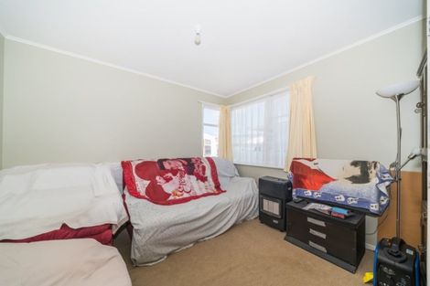Photo of property in 14 Ellesmere Crescent, Highbury, Palmerston North, 4412