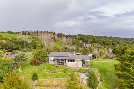 Photo of property in 1064 Pungaere Road, Waipapa, 0295