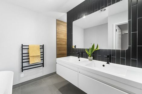 Photo of property in 12 Kuakua Close, Papamoa Beach, Papamoa, 3118