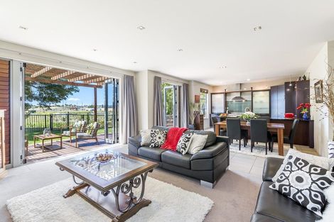 Photo of property in 20a Glenross Drive, Wattle Downs, Auckland, 2103