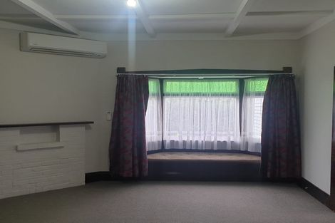 Photo of property in 1b Lunn Avenue, Mount Wellington, Auckland, 1072