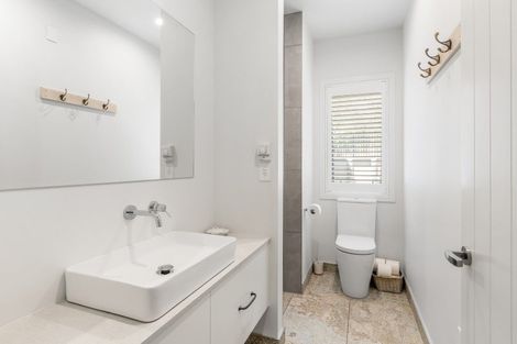 Photo of property in 10 Avignon Place, Fairhall, 7272