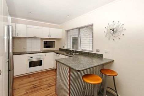 Photo of property in 22 Millstream Drive, Henderson, Auckland, 0610