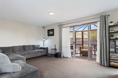 Photo of property in 1/40a Chipping Lane, Redwood, Christchurch, 8051
