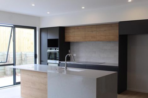 Photo of property in 8 Cadwil Drive, Beachlands, Auckland, 2018