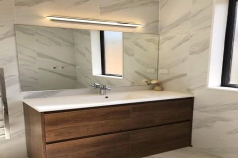 Photo of property in 249a Lonely Track Road, Albany Heights, Auckland, 0632