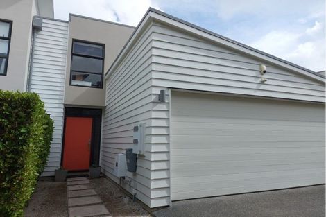 Photo of property in 4/40 Scarlet Oak Drive, Schnapper Rock, Auckland, 0632