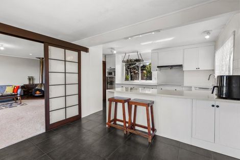 Photo of property in 51 Aberdeen Road, Castor Bay, Auckland, 0620
