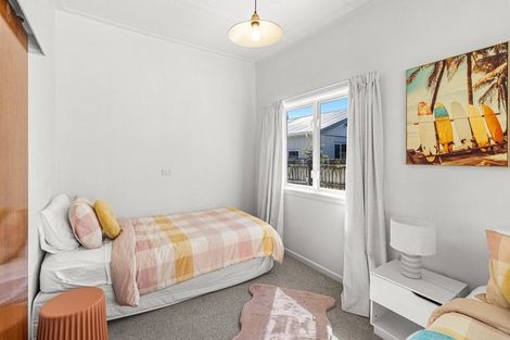 Photo of property in 42 Gaine Street, New Plymouth, 4310