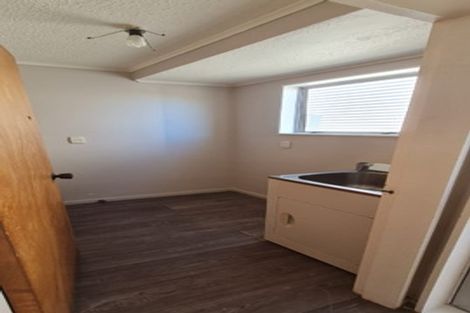 Photo of property in 60 Percy Dyett Drive, Karori, Wellington, 6012