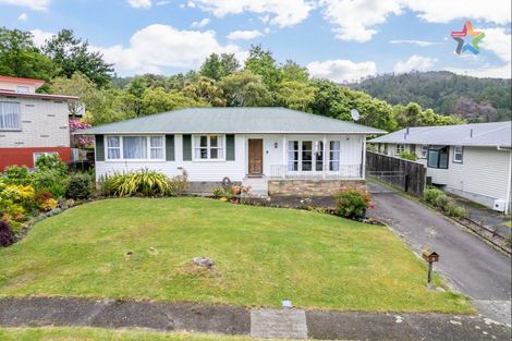 Photo of property in 12 Dalton Grove, Stokes Valley, Lower Hutt, 5019